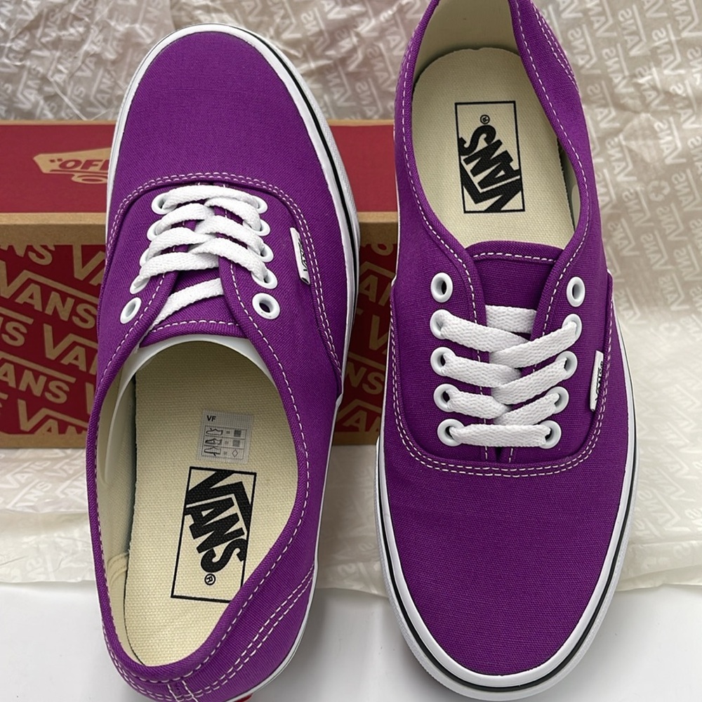 Vans Men’s Purple Canvas Sneakers Waffle Sole Authentic
Color Theory Willow herb - Picture 12 of 16